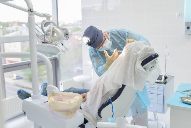 Best Emergency Tooth Extraction in Arden On The Severn, MD